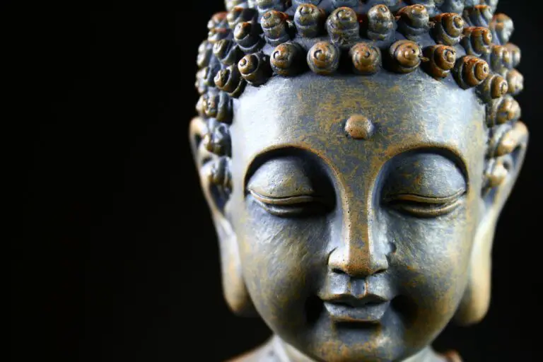 face of Buddha in meditation – MeditationAir.com